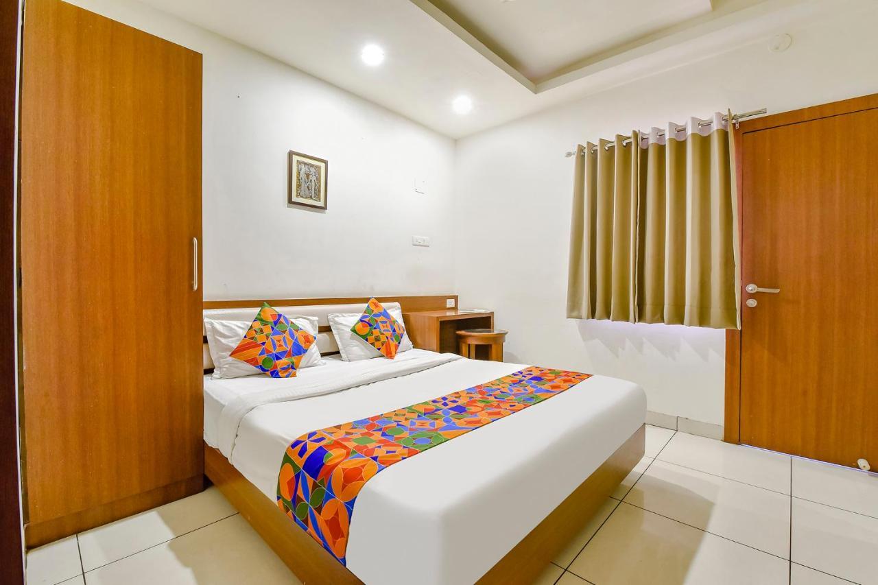 Fabhotel Prime Square 36 كوتا المظهر الخارجي الصورة