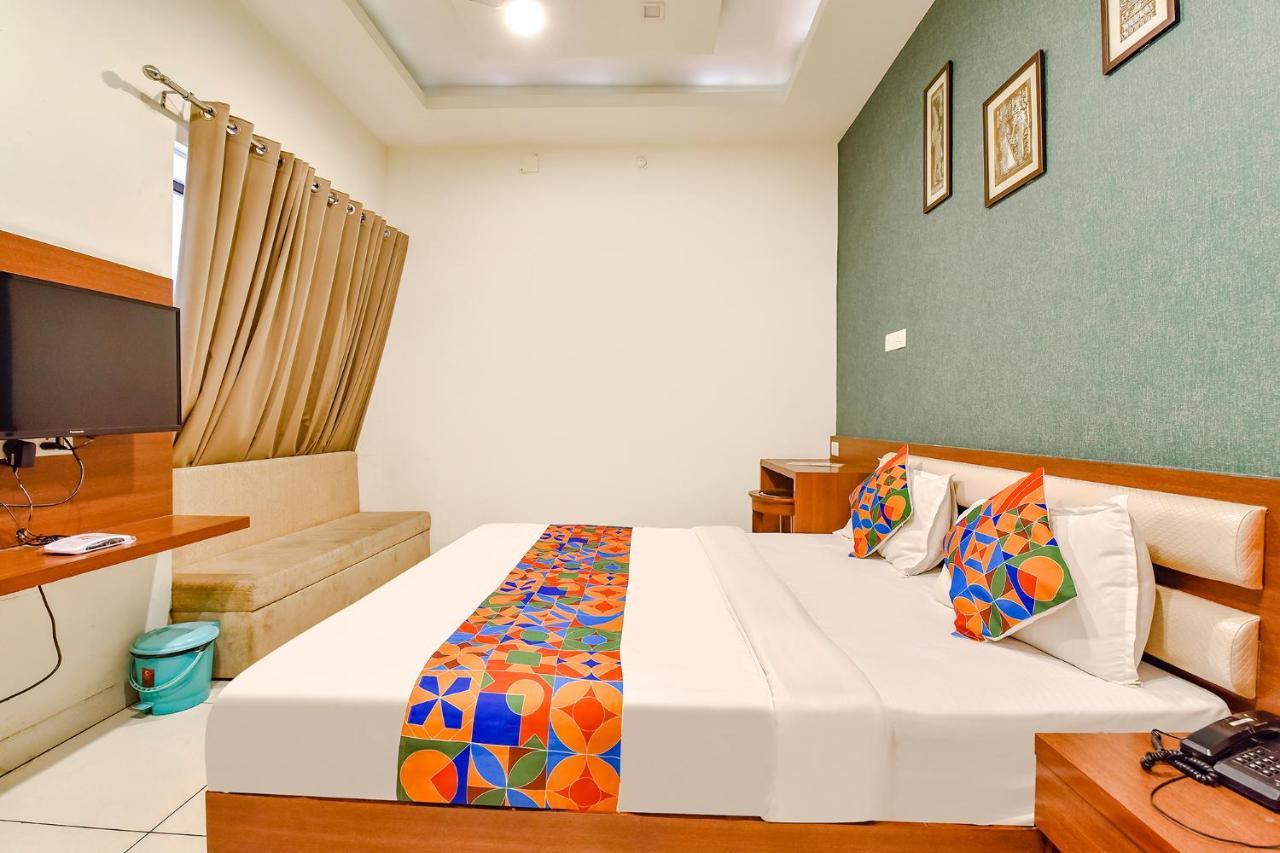 Fabhotel Prime Square 36 كوتا المظهر الخارجي الصورة