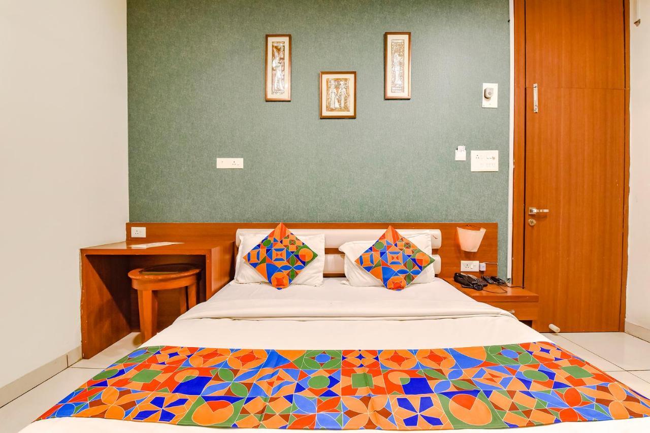 Fabhotel Prime Square 36 كوتا المظهر الخارجي الصورة