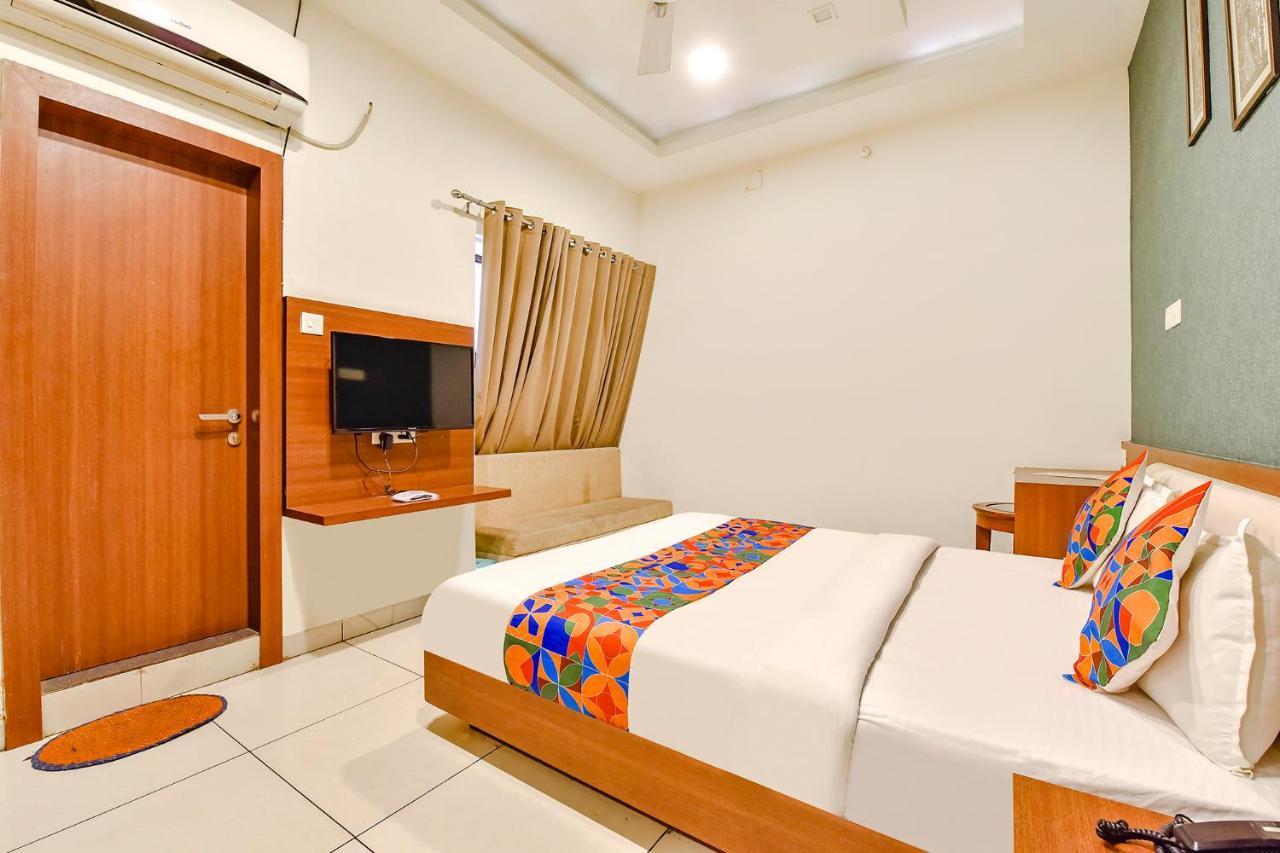 Fabhotel Prime Square 36 كوتا المظهر الخارجي الصورة